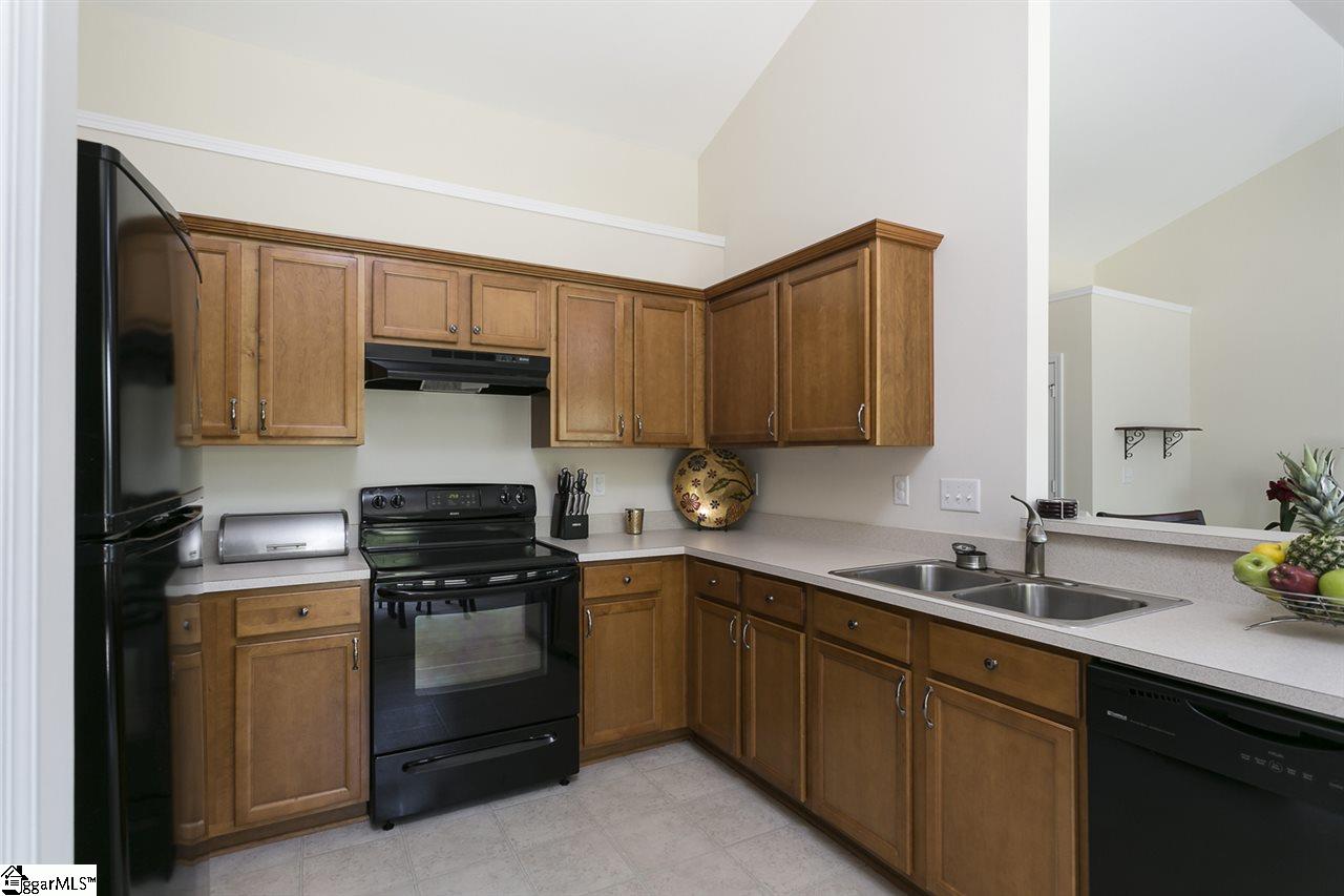202 Knoll Ridge Drive Greer, SC 29650 - Photo 17 of 27 Gallery Image 17