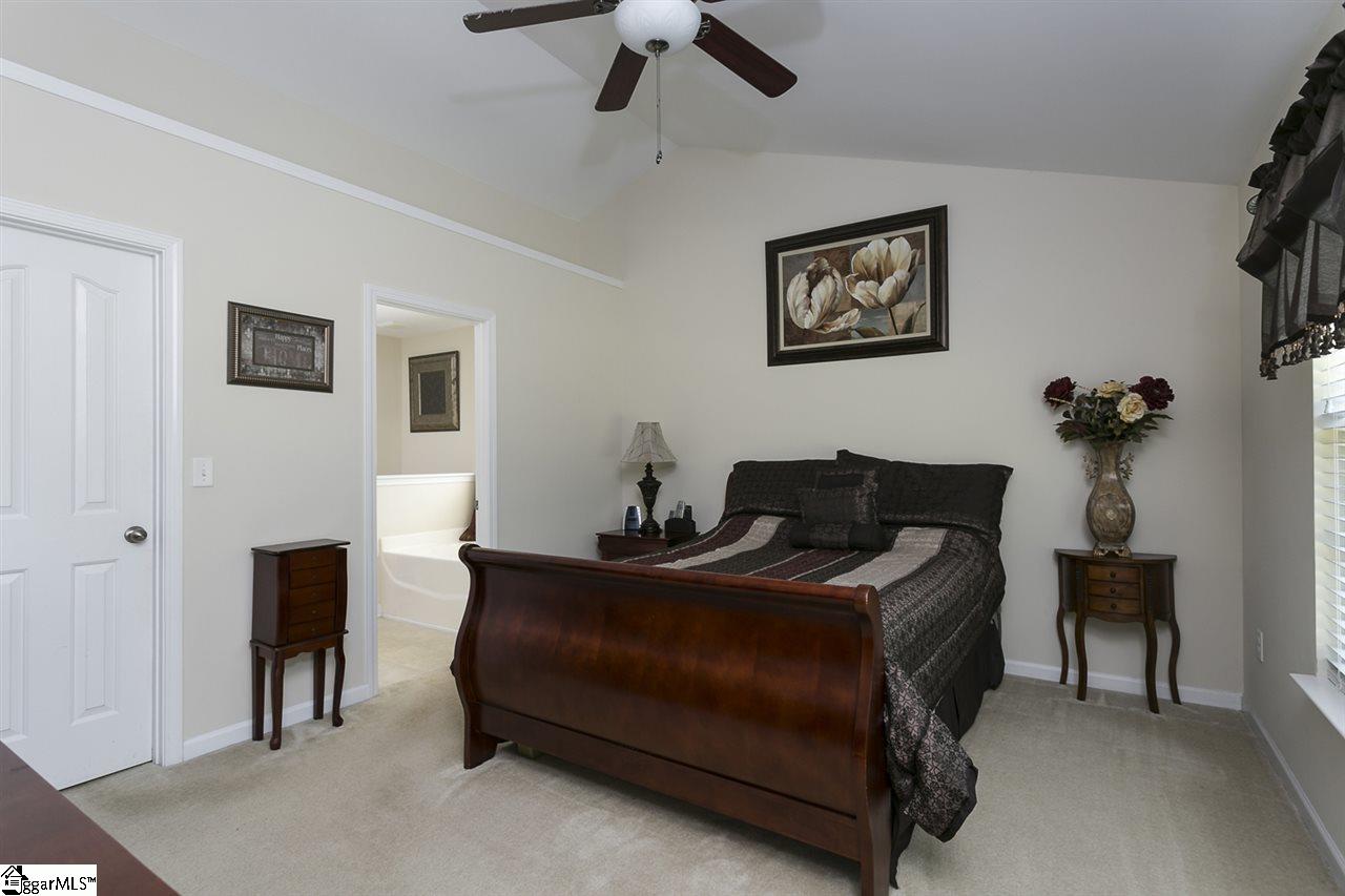 202 Knoll Ridge Drive Greer, SC 29650 - Photo 19 of 27 Gallery Image 19