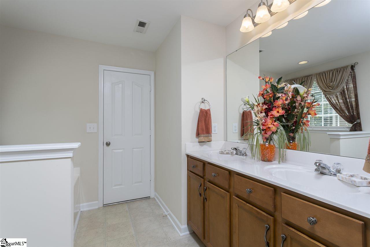 202 Knoll Ridge Drive Greer, SC 29650 - Photo 22 of 27 Gallery Image 22