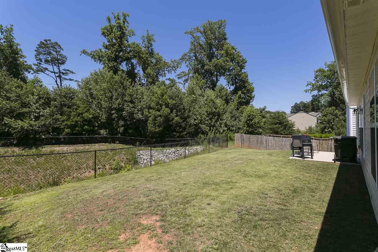 202 Knoll Ridge Drive Greer, SC 29650 - Photo 6 of 27 Gallery Image 6