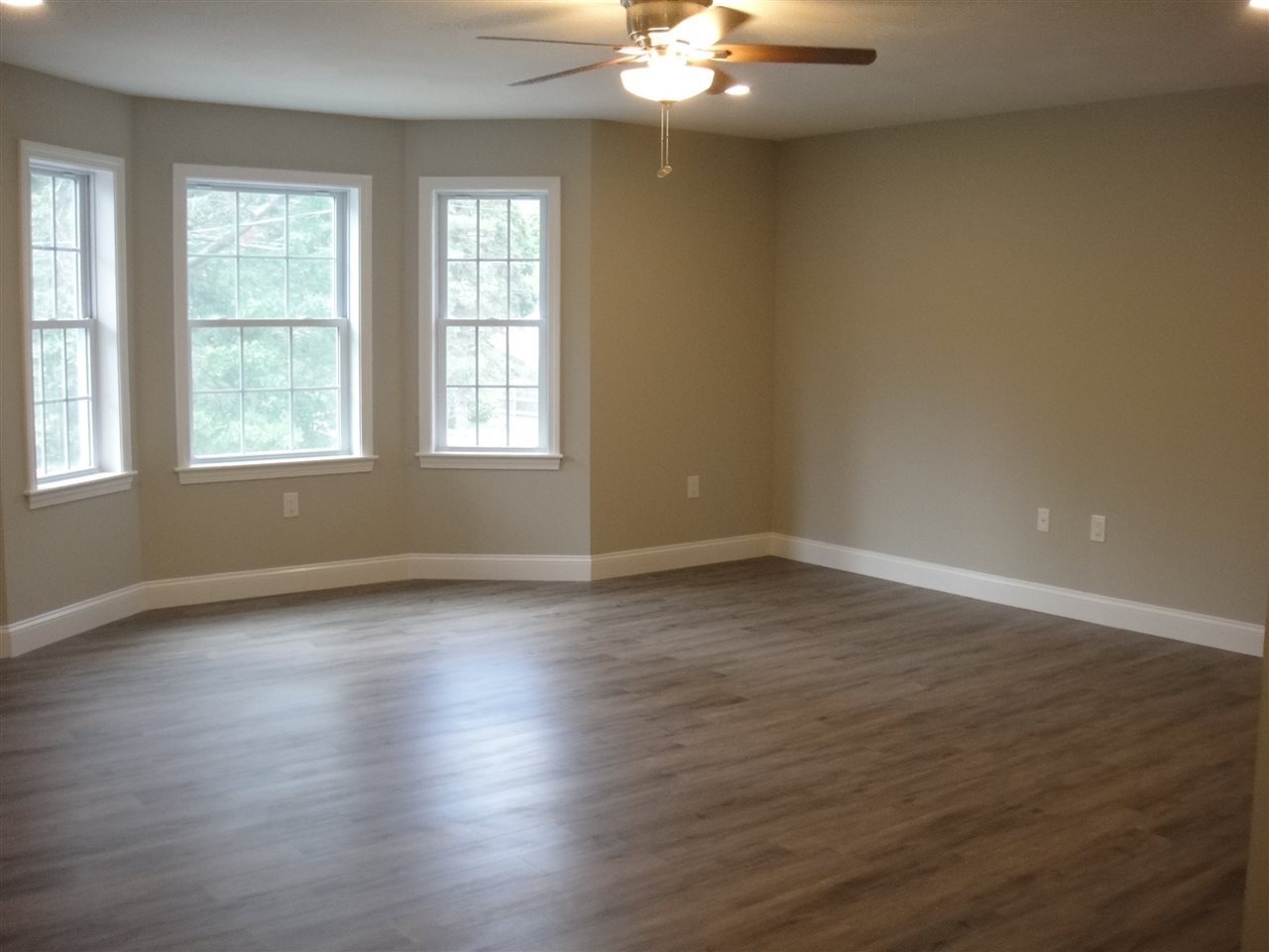 3 Weymouth Road, Unit B Londonderry, NH 03053 - Photo 11 of 16 Gallery Image 11