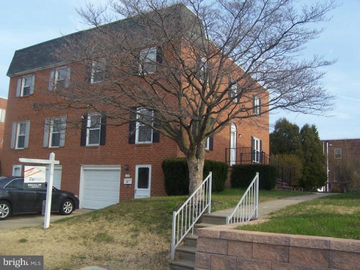 173 Rennard Street Philadelphia, PA 19116 - Photo 11 of 14 Gallery Image 11