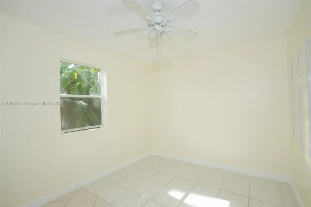 $1,200 | 115 Northeast 192nd Street, Unit 1, Miami, FL 33179