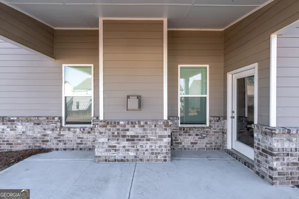 a view of entrance front of a house