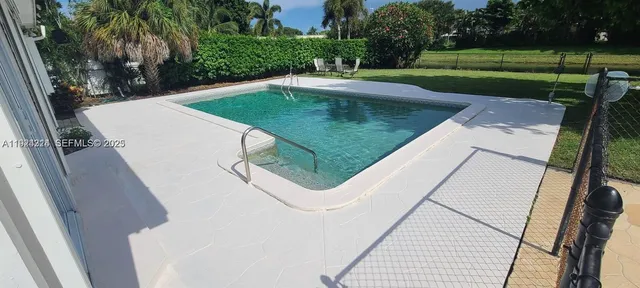 $5,500 | 4104 Larch Avenue, Palm Beach Gardens, FL 33418