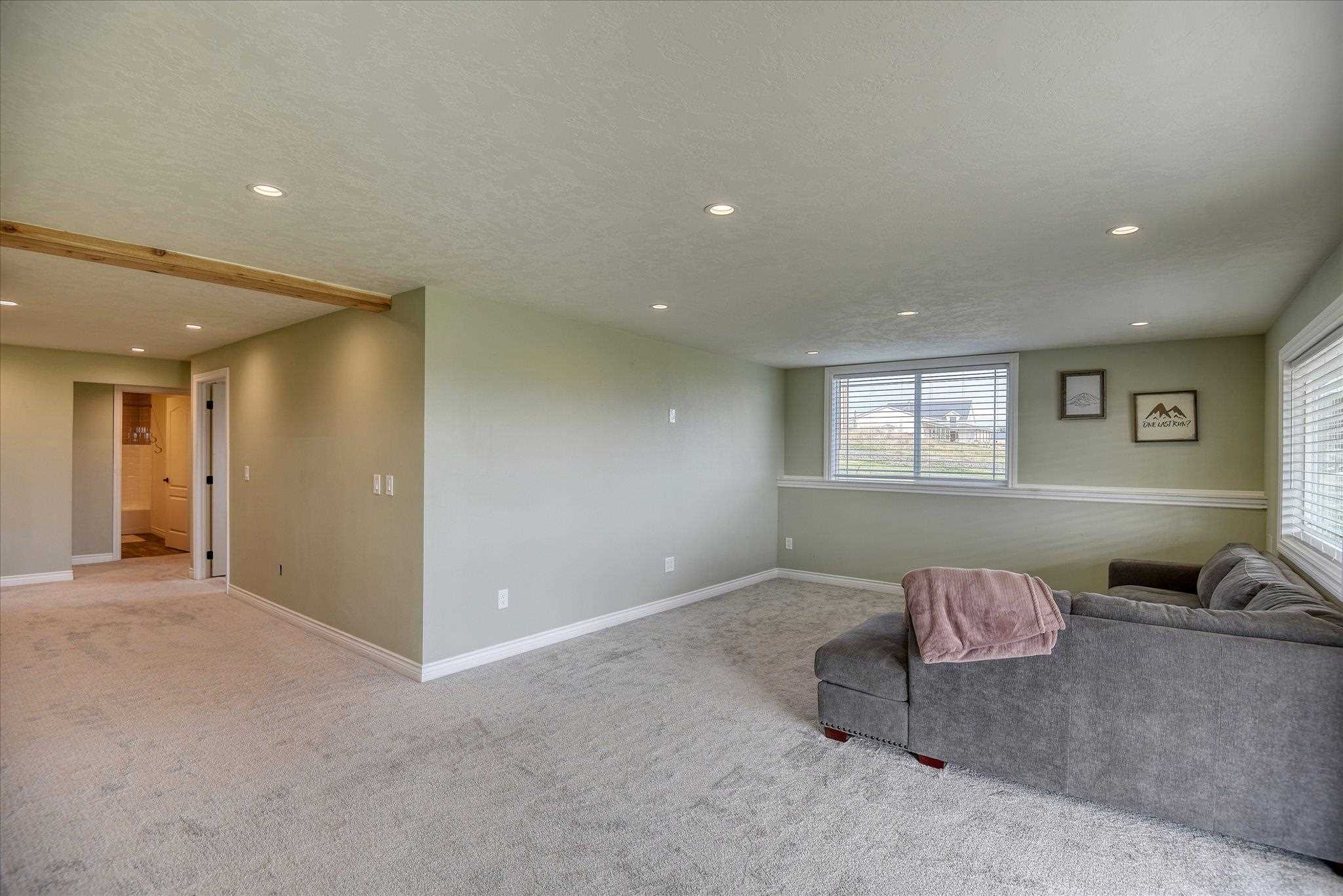 17601 North Austin Road Spokane, WA 99208 - Photo 22 of 46