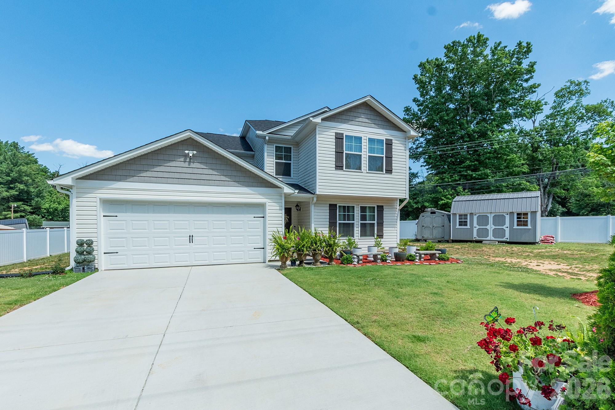 116 Ridge Road Lexington, NC 27295 - Photo 3 of 25 Gallery Image 3