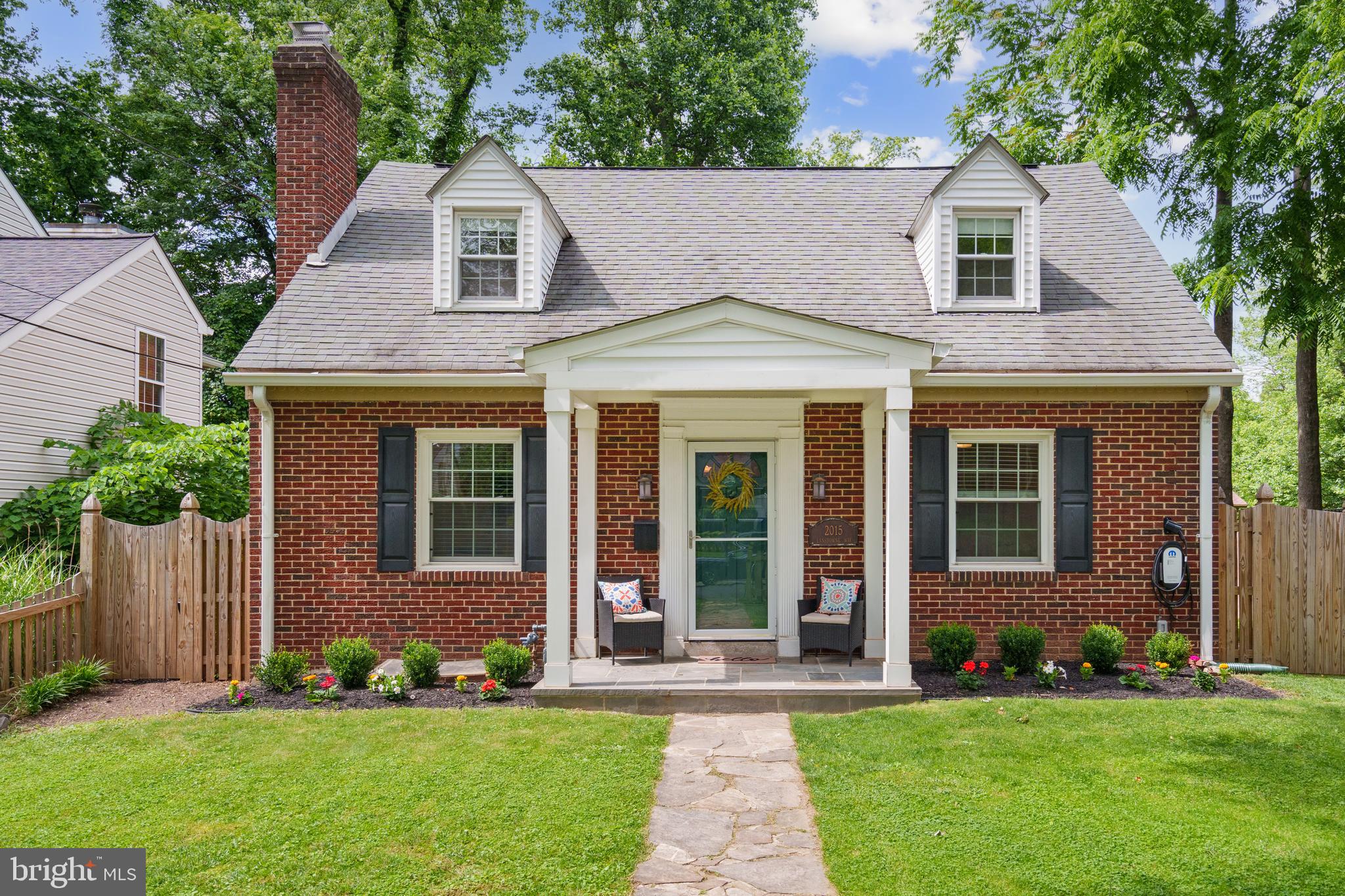 2015 Lansdowne Way Silver Spring, MD 20910 - Photo 1 of 32