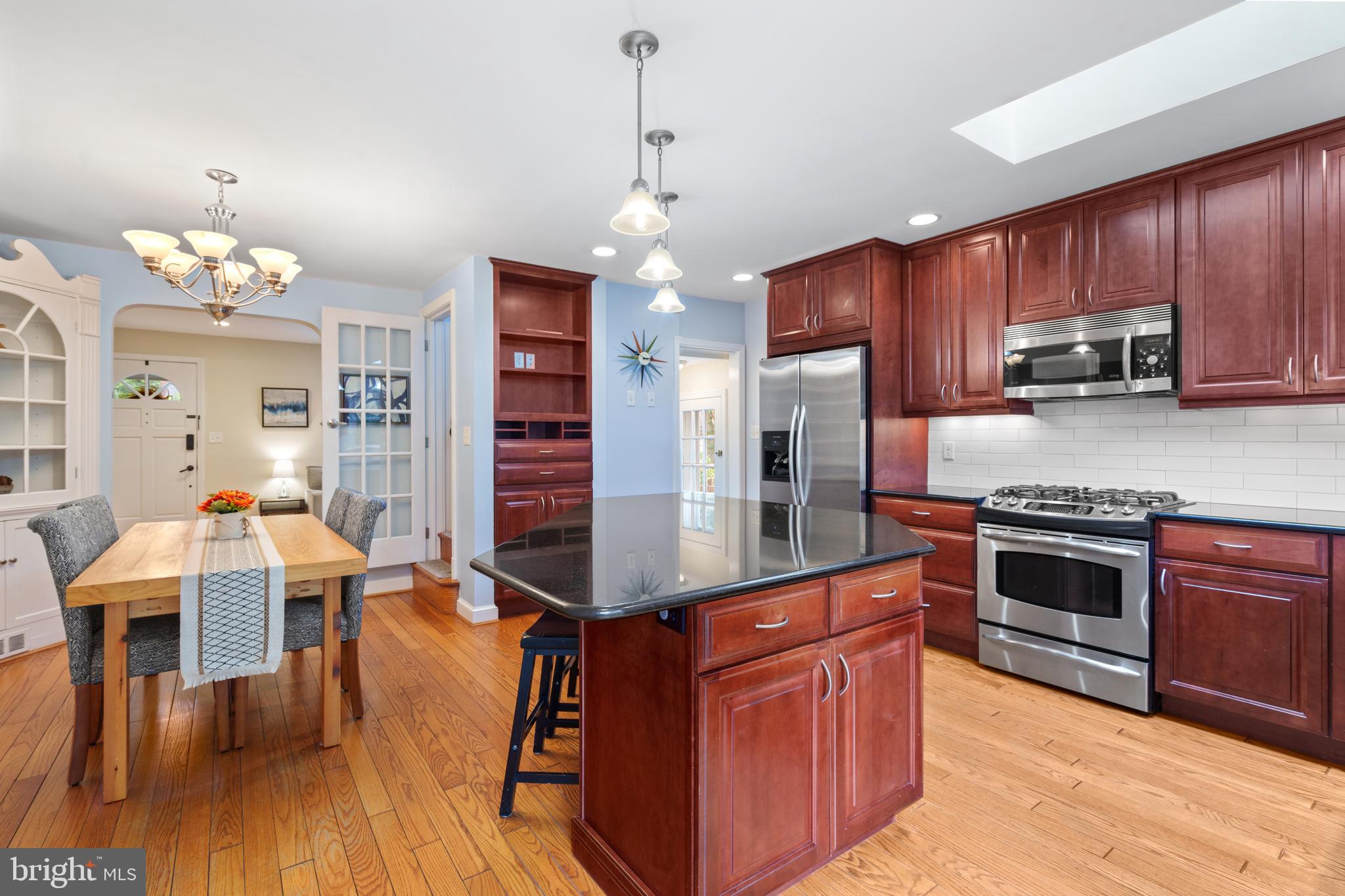 2015 Lansdowne Way Silver Spring, MD 20910 - Photo 18 of 32