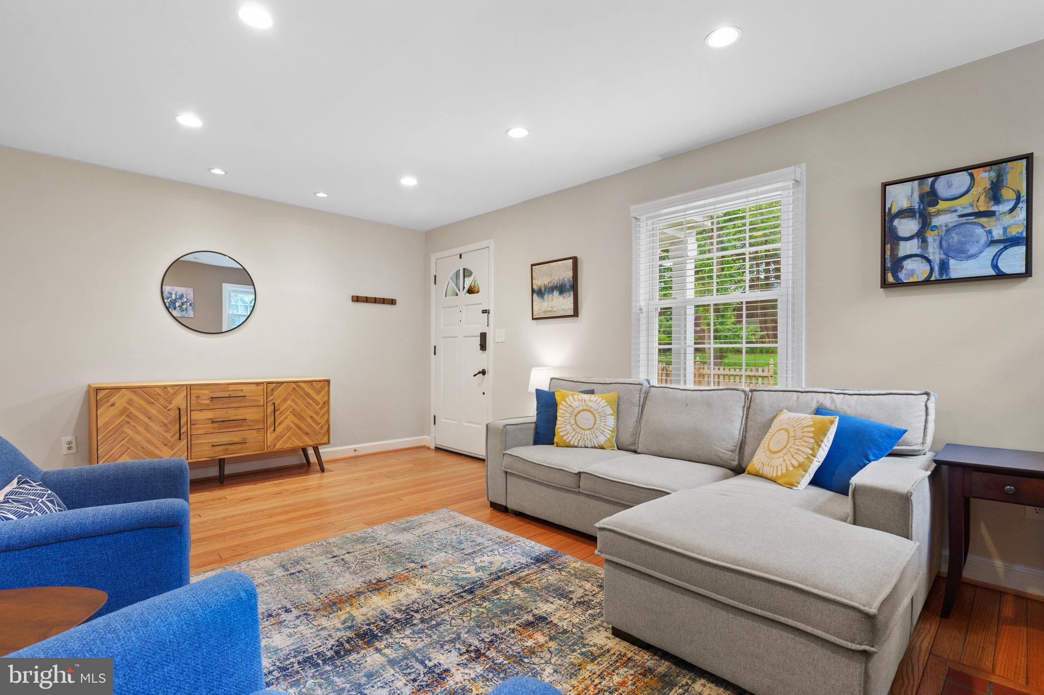 2015 Lansdowne Way Silver Spring, MD 20910 - Photo 6 of 32