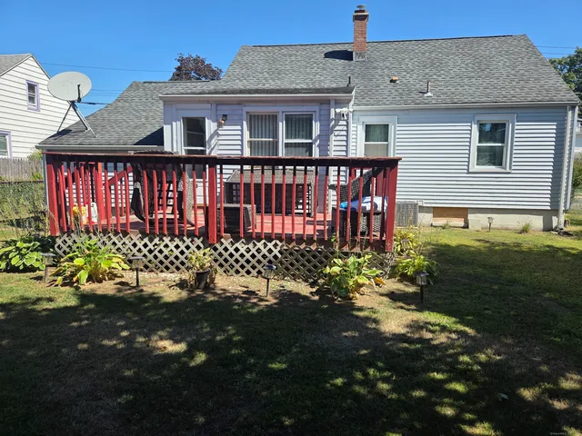 $329,000 | 424 Circular Avenue, Hamden, CT 06514