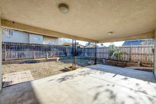 $370,000 | 6312 North Delbert Avenue, Fresno, CA 93722