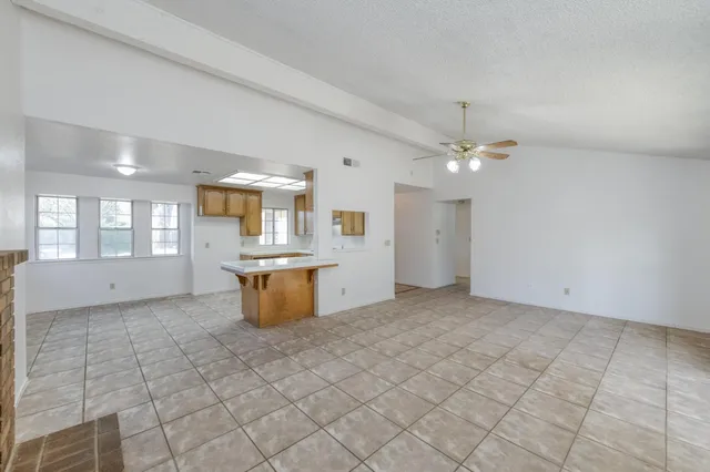 $370,000 | 6312 North Delbert Avenue, Fresno, CA 93722