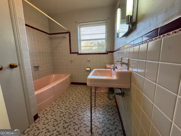 $234,500 | 465 Cedar Street, Metter, GA 30439