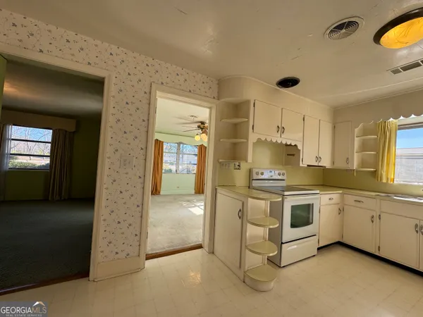 $234,500 | 465 Cedar Street, Metter, GA 30439