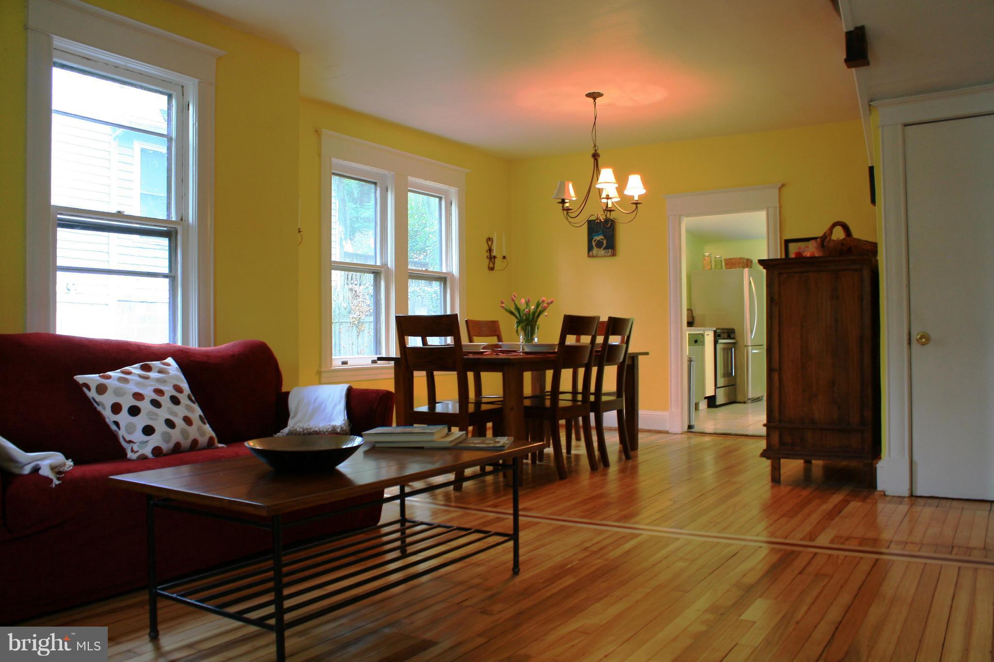 6308 Banbury Road Baltimore, MD 21239 - Photo 4 of 30 Living Room