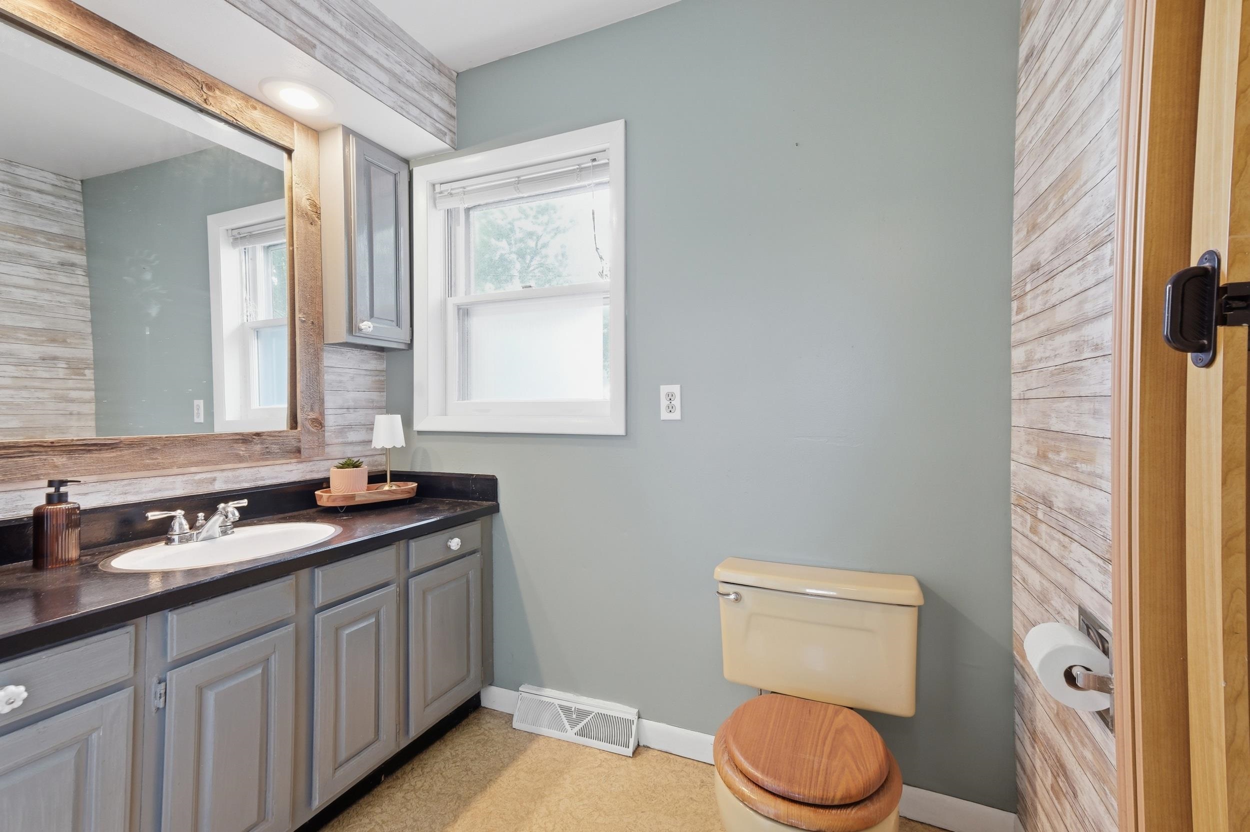 W5102 Bradley Road Rio, WI 53960 - Photo 17 of 61 Gallery Image 17