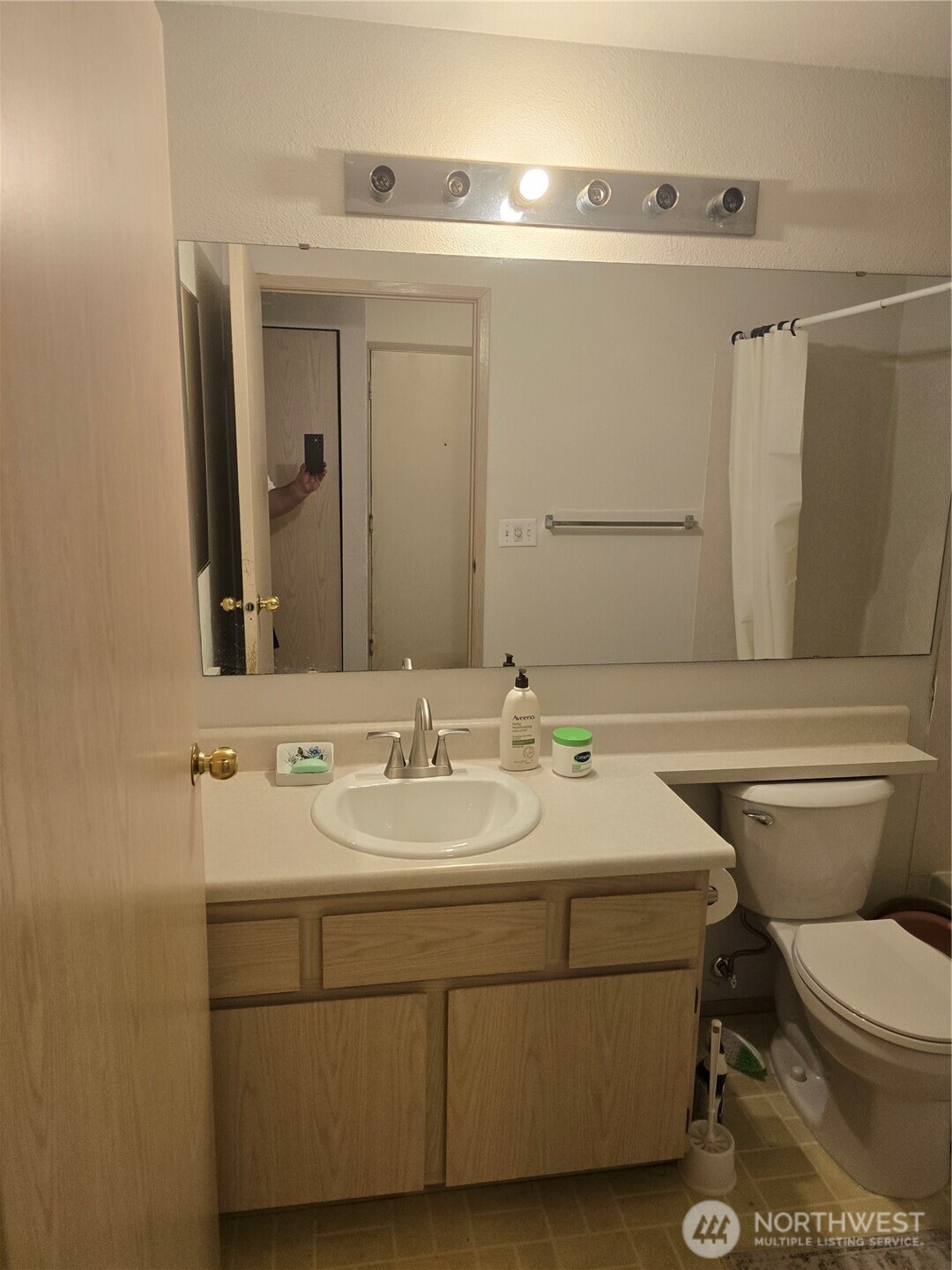 11002 Southeast Petrovitsky Road, Unit F103 Renton, WA 98055 - Photo 16 of 17