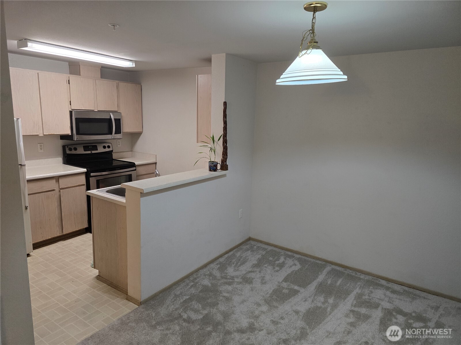 11002 Southeast Petrovitsky Road, Unit F103 Renton, WA 98055 - Photo 6 of 17