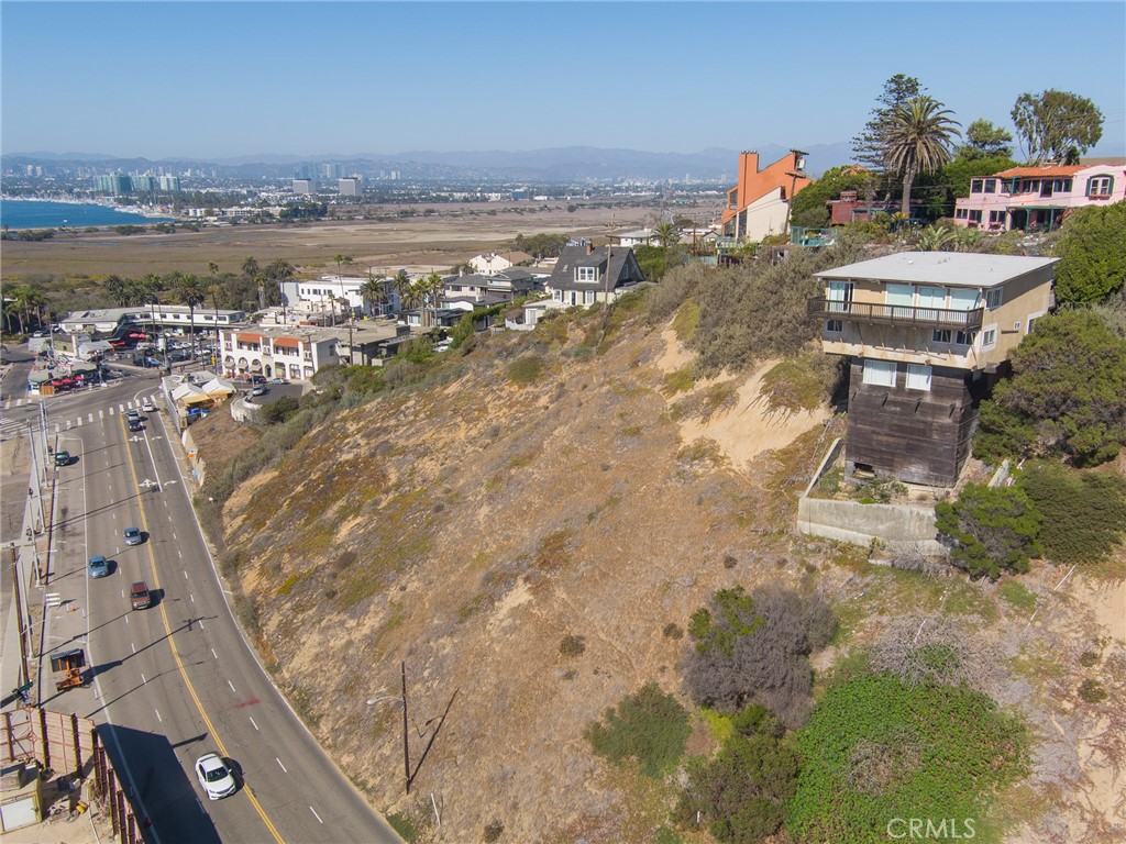 6929 Vista Del Mar Playa del Rey, CA 90293 - Photo 1 of 14 a view of outdoor space and city view