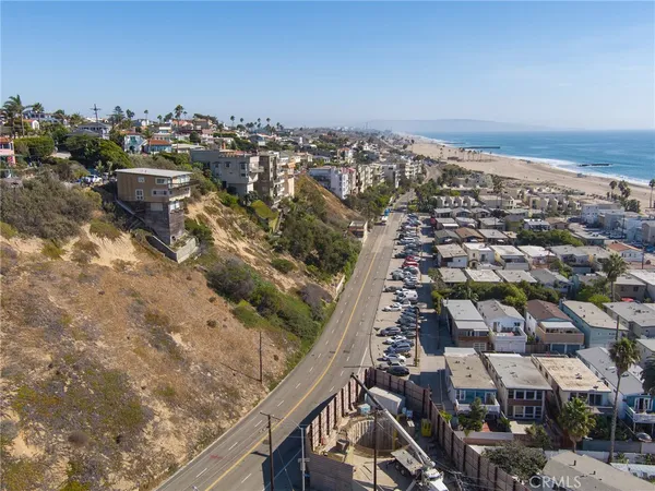 $750,000 | 6929 Vista Del Mar, Playa del Rey, CA 90293