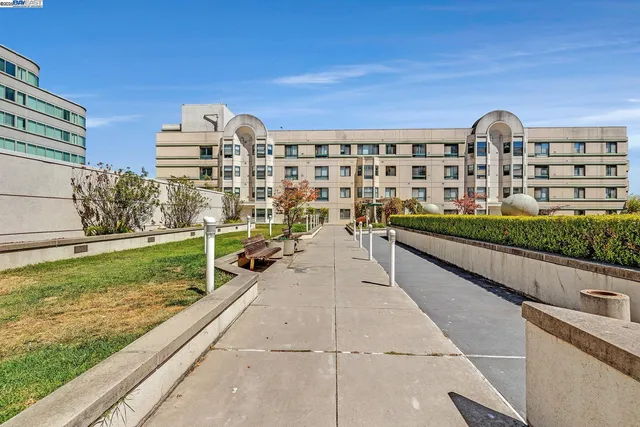 $238,000 | 988 Franklin Street, Unit 312, Oakland, CA 94607