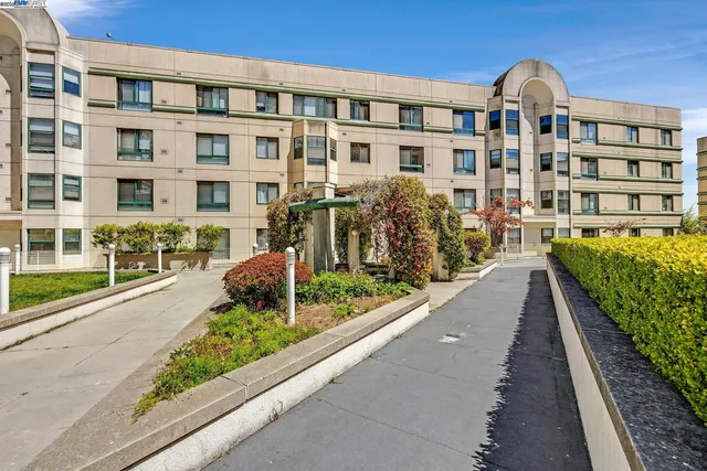 $238,000 | 988 Franklin Street, Unit 312, Oakland, CA 94607