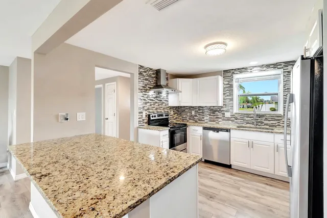 $2,200 | 7611 Spirea Drive, Port Richey, FL 34668