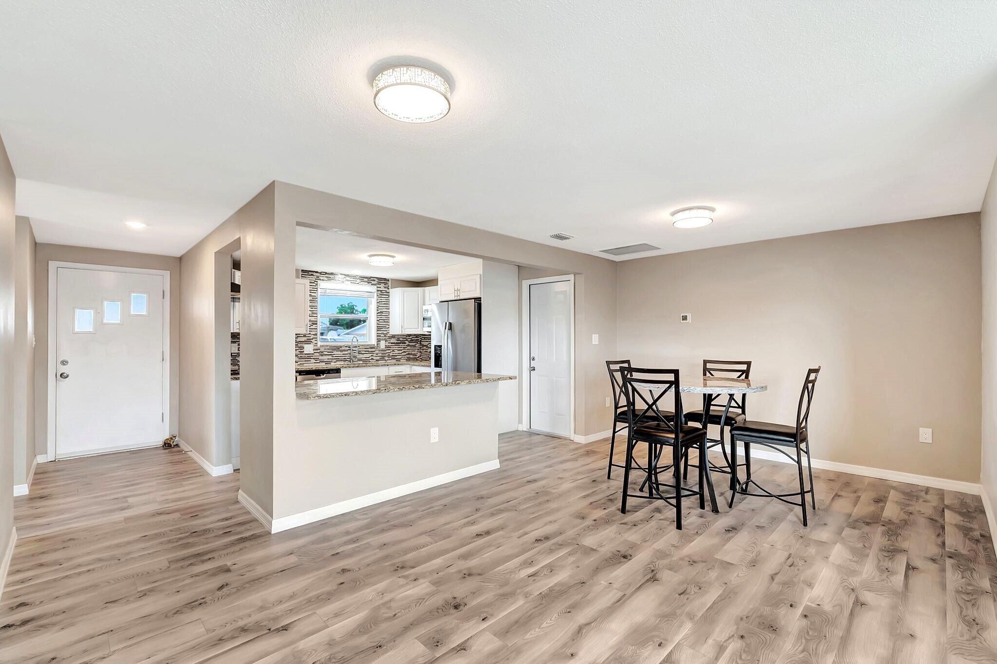 7611 Spirea Drive Port Richey, FL 34668 - Photo 5 of 17 Breakfast Bar