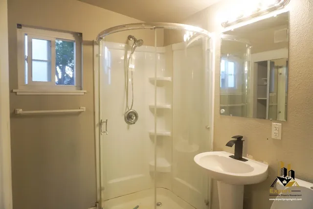 $1,395 | 125 B Street, Unit B, Roseville, CA 95678