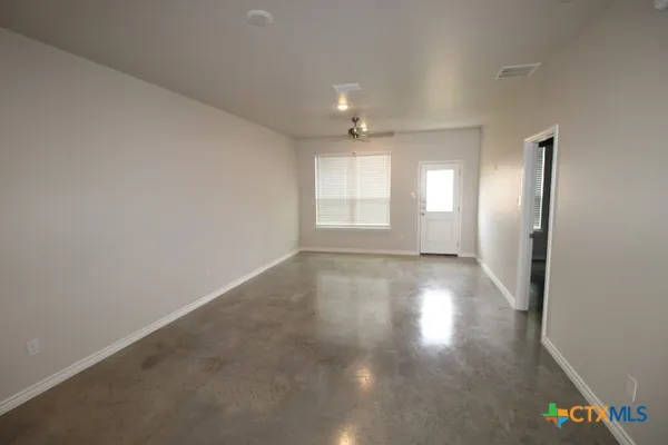 $1,250 | 640 Pacific Crest Trail, Copperas Cove, TX 76522