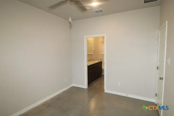 $1,250 | 640 Pacific Crest Trail, Copperas Cove, TX 76522