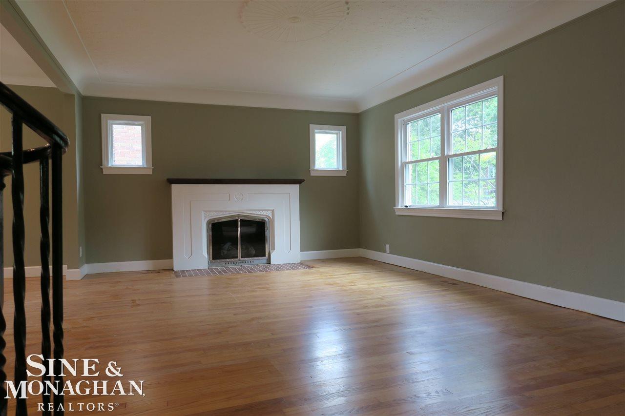 867 Fisher Road Grosse Pointe, MI 48230 - Photo 5 of 41