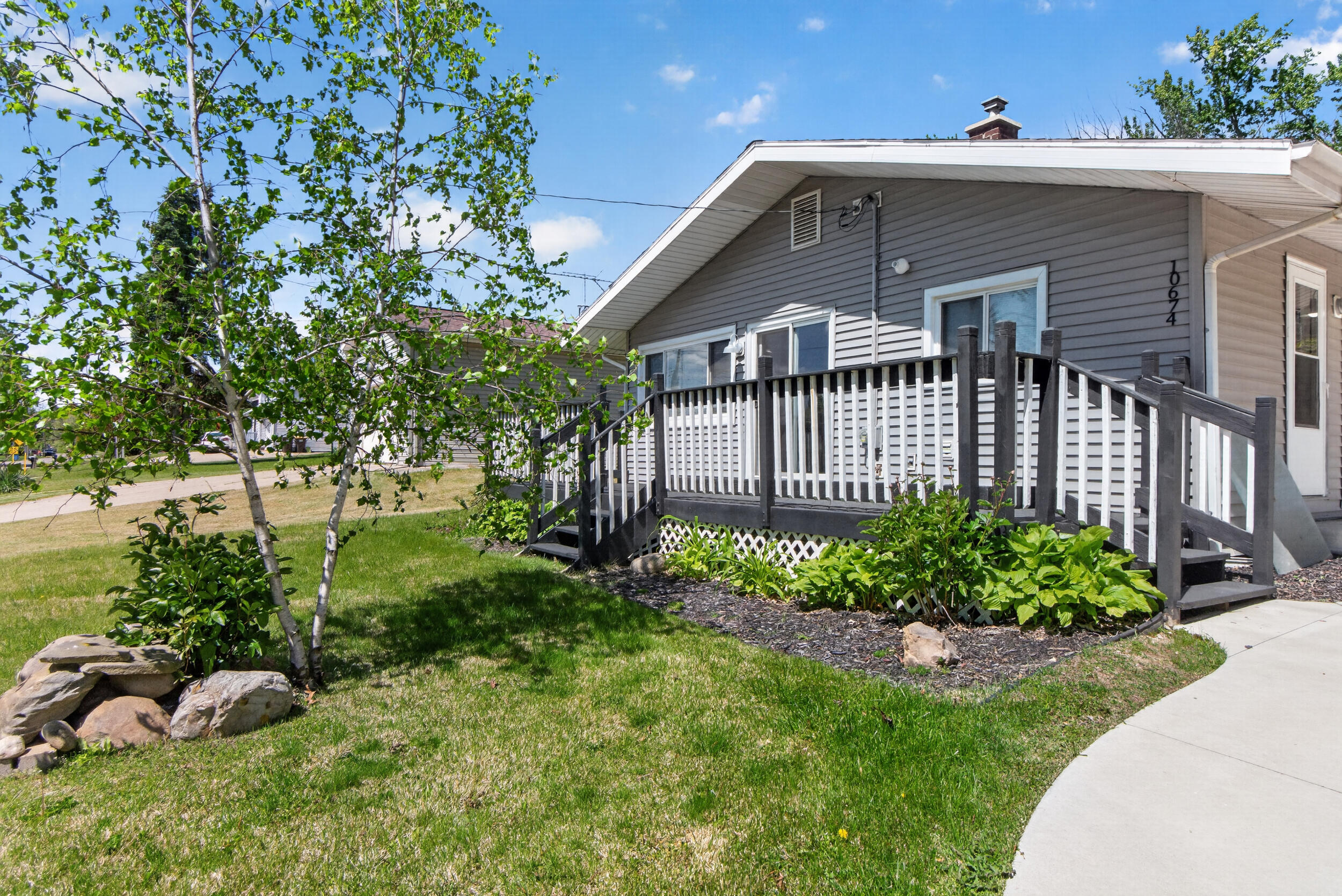 10674 Wesch Rd, Brooklyn, MI 49230