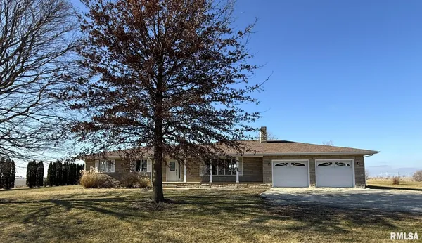 $329,900 | 2832 Highway 17, Galva, IL 61434