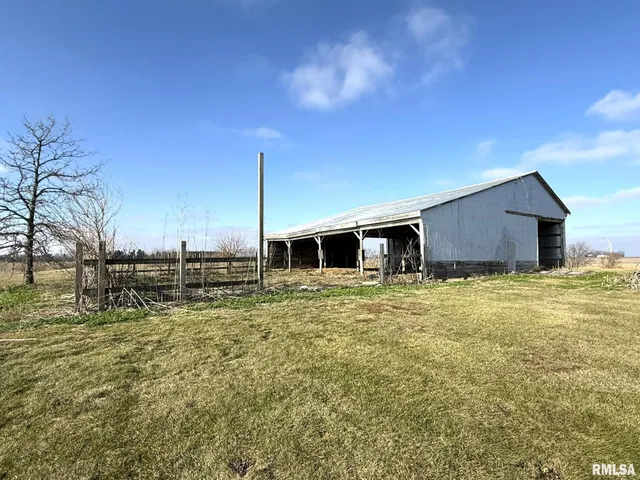 $329,900 | 2832 Highway 17, Galva, IL 61434