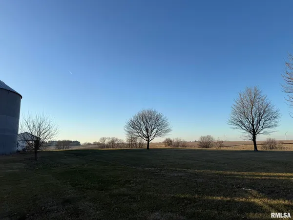 $329,900 | 2832 Highway 17, Galva, IL 61434