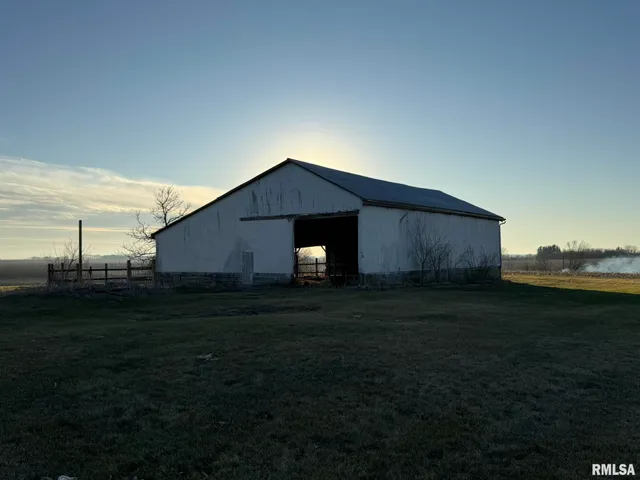 $329,900 | 2832 Highway 17, Galva, IL 61434
