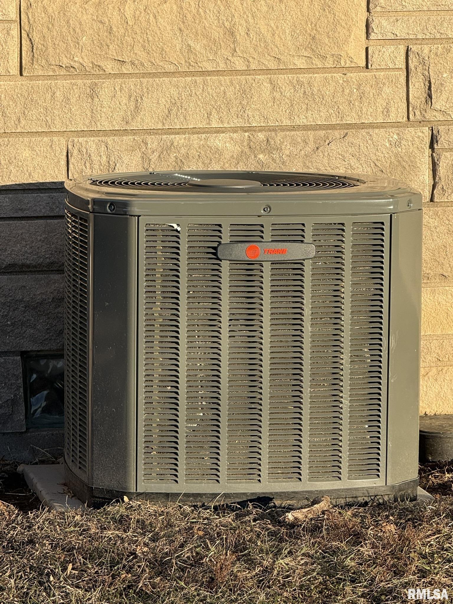 2832 Highway 17 Galva, IL 61434 - Photo 22 of 68