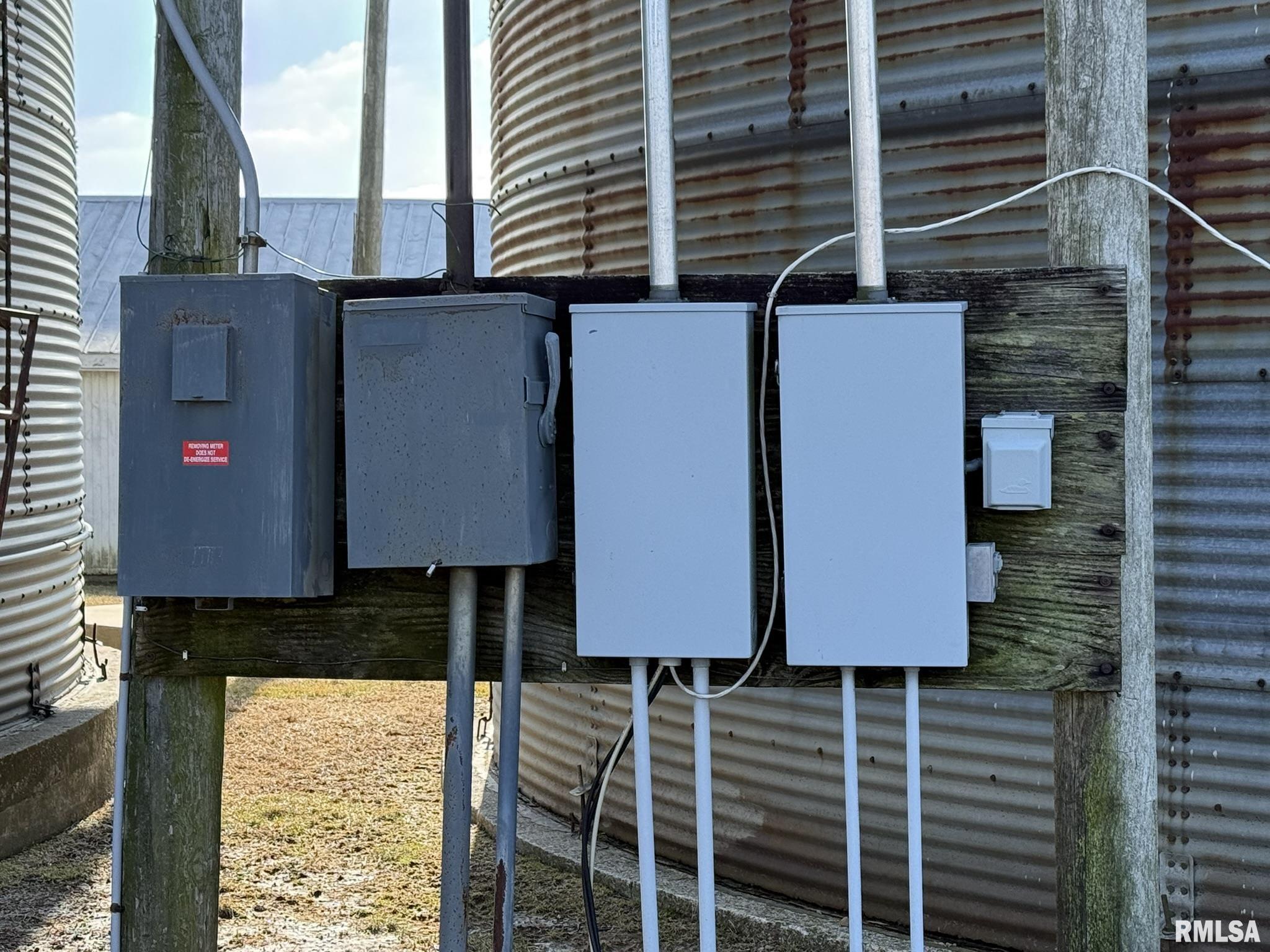 2832 Highway 17 Galva, IL 61434 - Photo 25 of 68