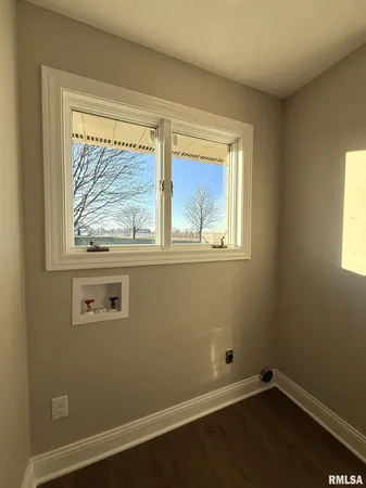 $329,900 | 2832 Highway 17, Galva, IL 61434