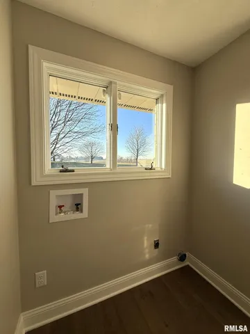 $329,900 | 2832 Highway 17, Galva, IL 61434