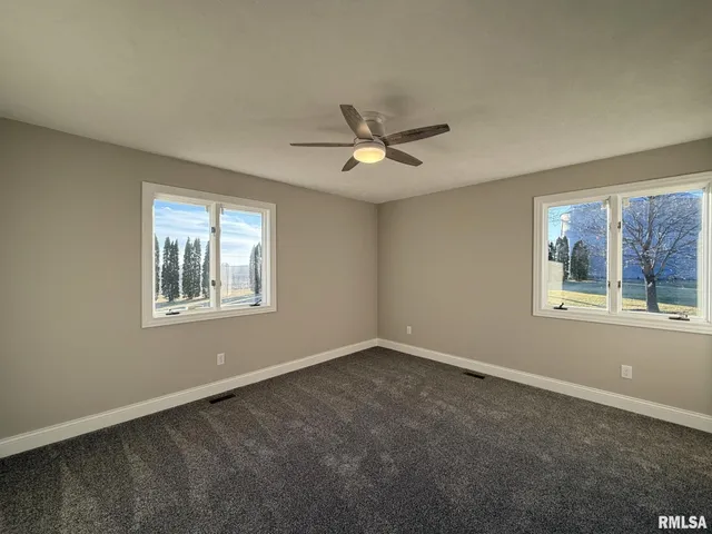 $329,900 | 2832 Highway 17, Galva, IL 61434