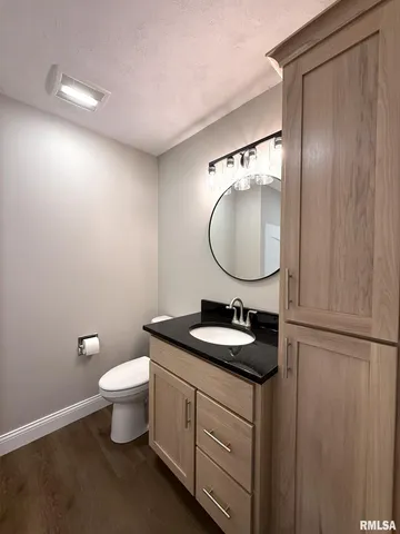 $329,900 | 2832 Highway 17, Galva, IL 61434