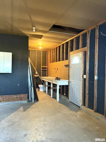 $329,900 | 2832 Highway 17, Galva, IL 61434