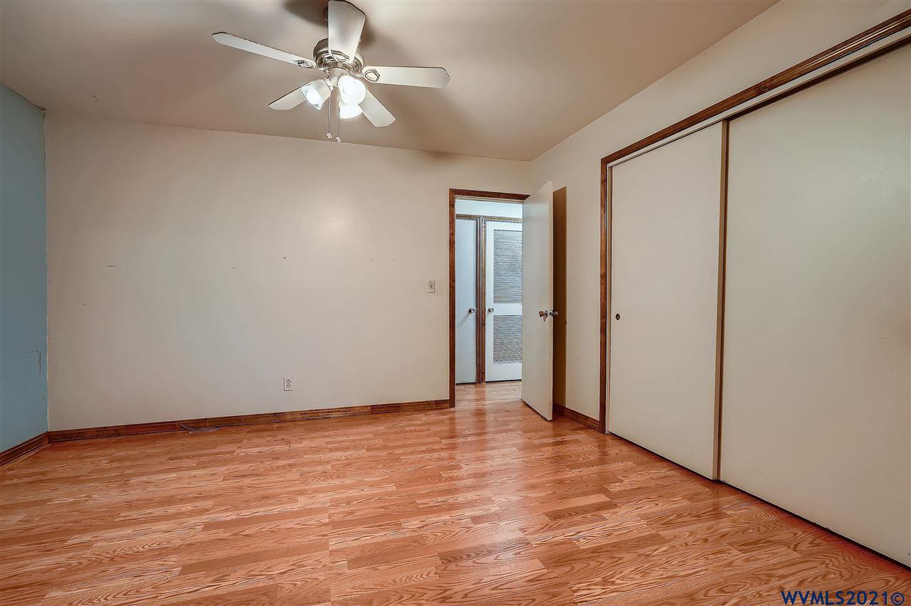 19019 Northeast Davis Street Portland, OR 97230 - Photo 12 of 26