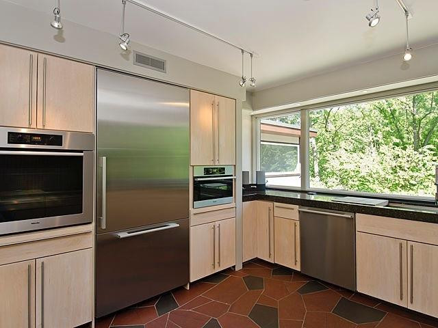 2316 Devonshire Road Ann Arbor, MI 48104 - Photo 14 of 59 Photo 15