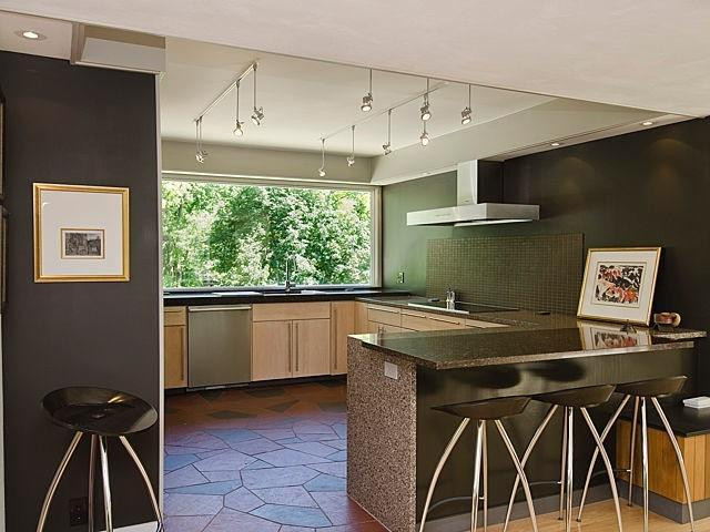 2316 Devonshire Road Ann Arbor, MI 48104 - Photo 15 of 59 Photo 16