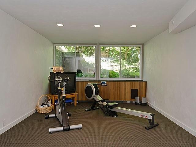 2316 Devonshire Road Ann Arbor, MI 48104 - Photo 44 of 59 Photo 45