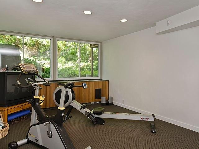 2316 Devonshire Road Ann Arbor, MI 48104 - Photo 45 of 59 Photo 46
